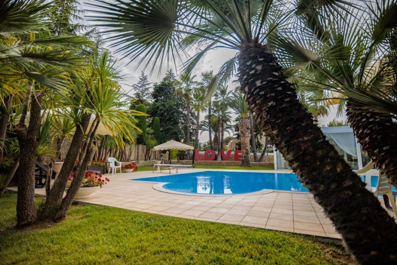 B&B Villa Adriana Андрия Екстериор снимка