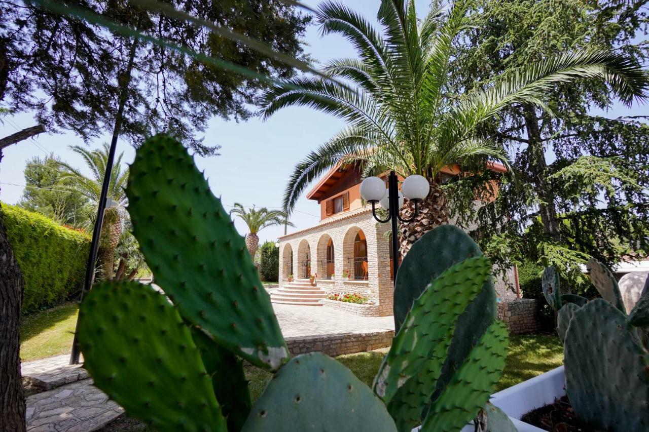 B&B Villa Adriana Андрия Екстериор снимка
